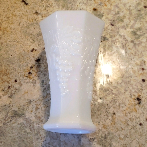 Other - Vintage Milk Glass Grape Pattern Vase